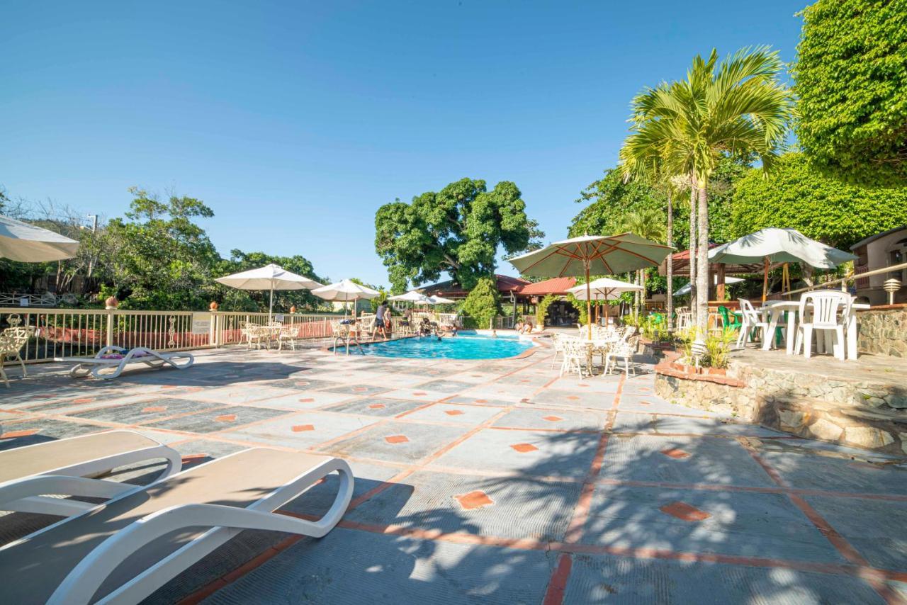 Jarabacoa River Club & Resort Extérieur photo
