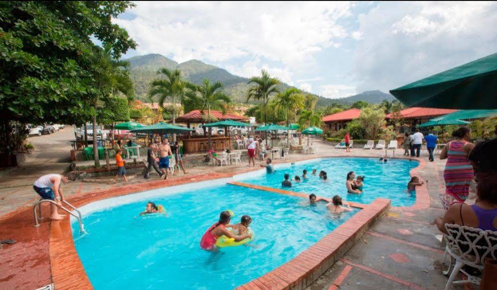 Jarabacoa River Club & Resort Extérieur photo